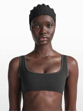 NikeSKIMS NWT Ribbed Seamless Micro Scoop Bra